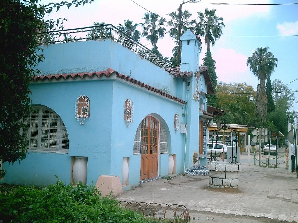 ORAN 04 2007 52 PERREGAUX L HEURE BLEUE ET LA STATION.JPG